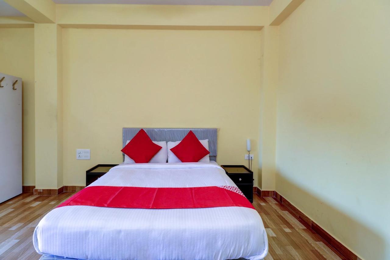 Gaurika Residency Boarding & Lodging - Padubidri Hotel Luaran gambar