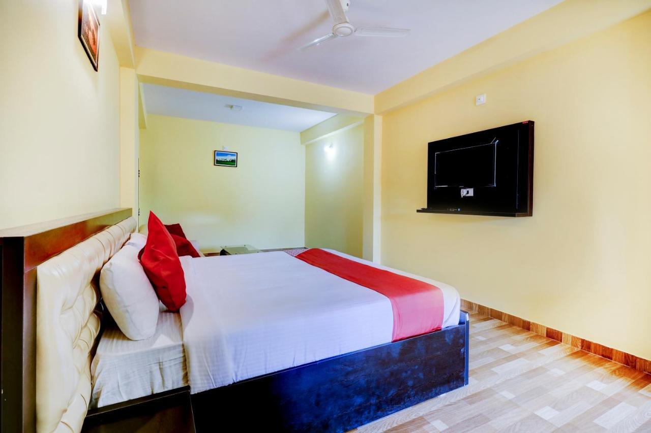 Gaurika Residency Boarding & Lodging - Padubidri Hotel Luaran gambar